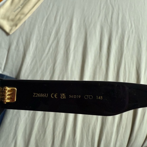 Louis Vuitton Black and White Sunglasses - Picture 5 of 10